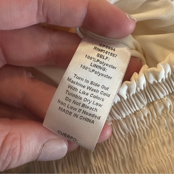 Women's White Smocked Waist Shorts - Picture 6 of 6